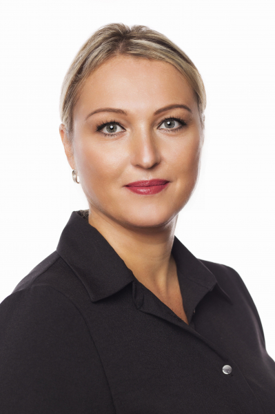 Dina Ihnátová Dina Ihnátová
