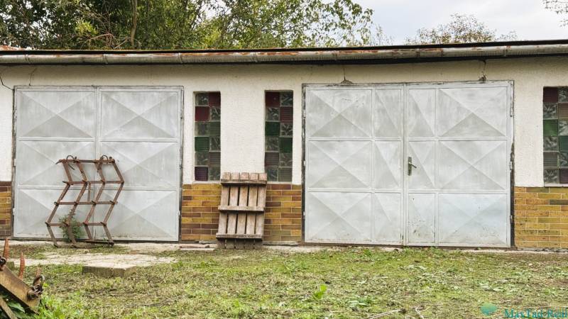 dvoj garáž 50 m2