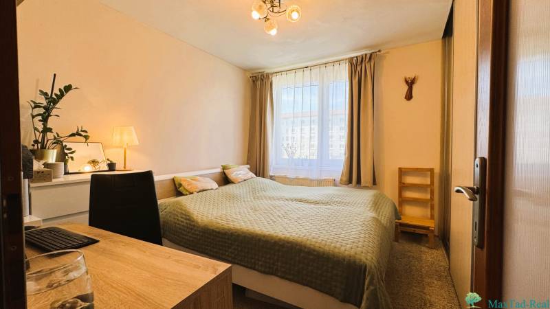 spálňa od dverí.jpeg