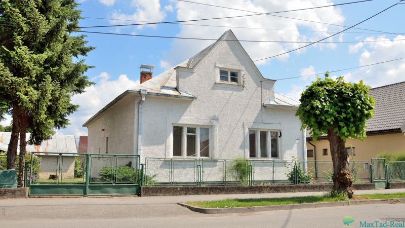 Hollého, Sobrance