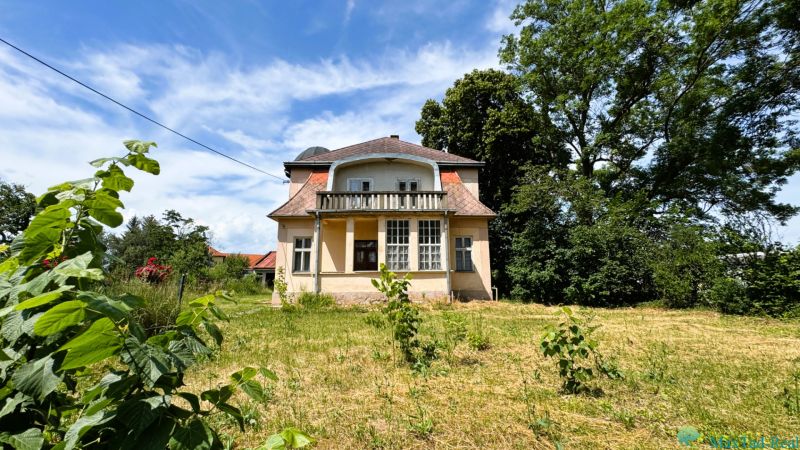vila Trebišov