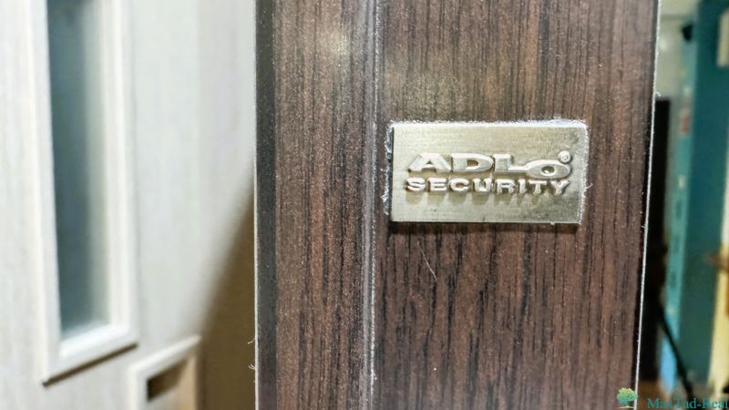 bezpečnostné dvere