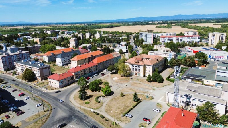 P.O. Hviezdoslava, Veľké kapušany