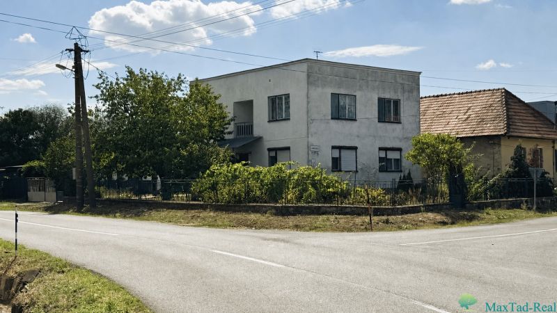 pohľad od križovatky.jpeg